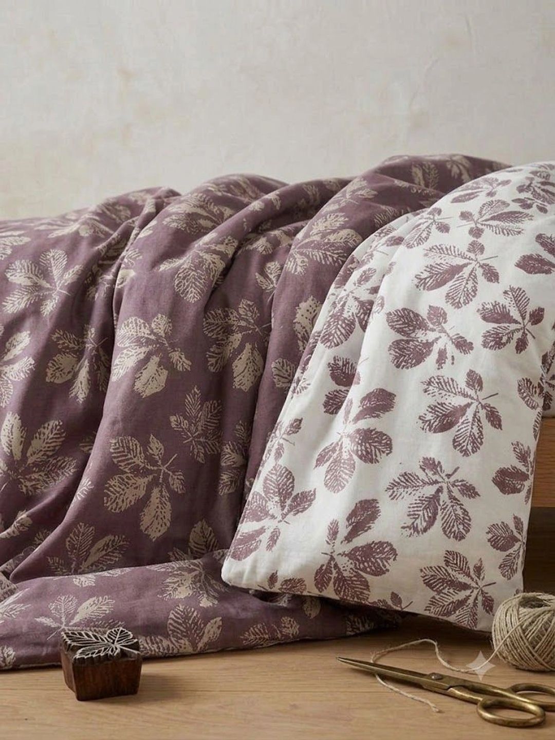 Soul N Saaz I Maroon & White Floral 300 TC King Bedsheet with 2 Pillow Covers | Superfine Cotton, Hand Block Print Style